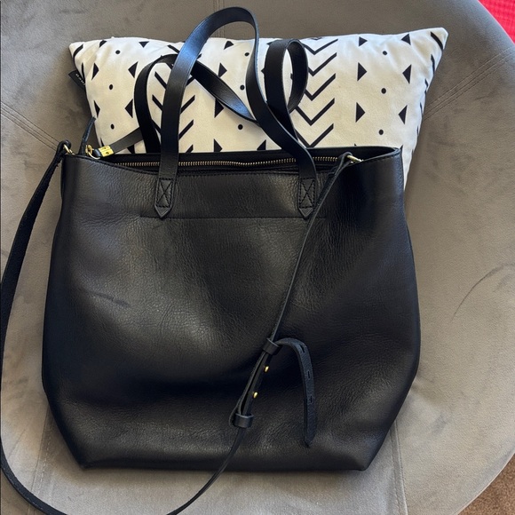 Madewell Medium Ziptop Transport Bag - Picture 4 of 4